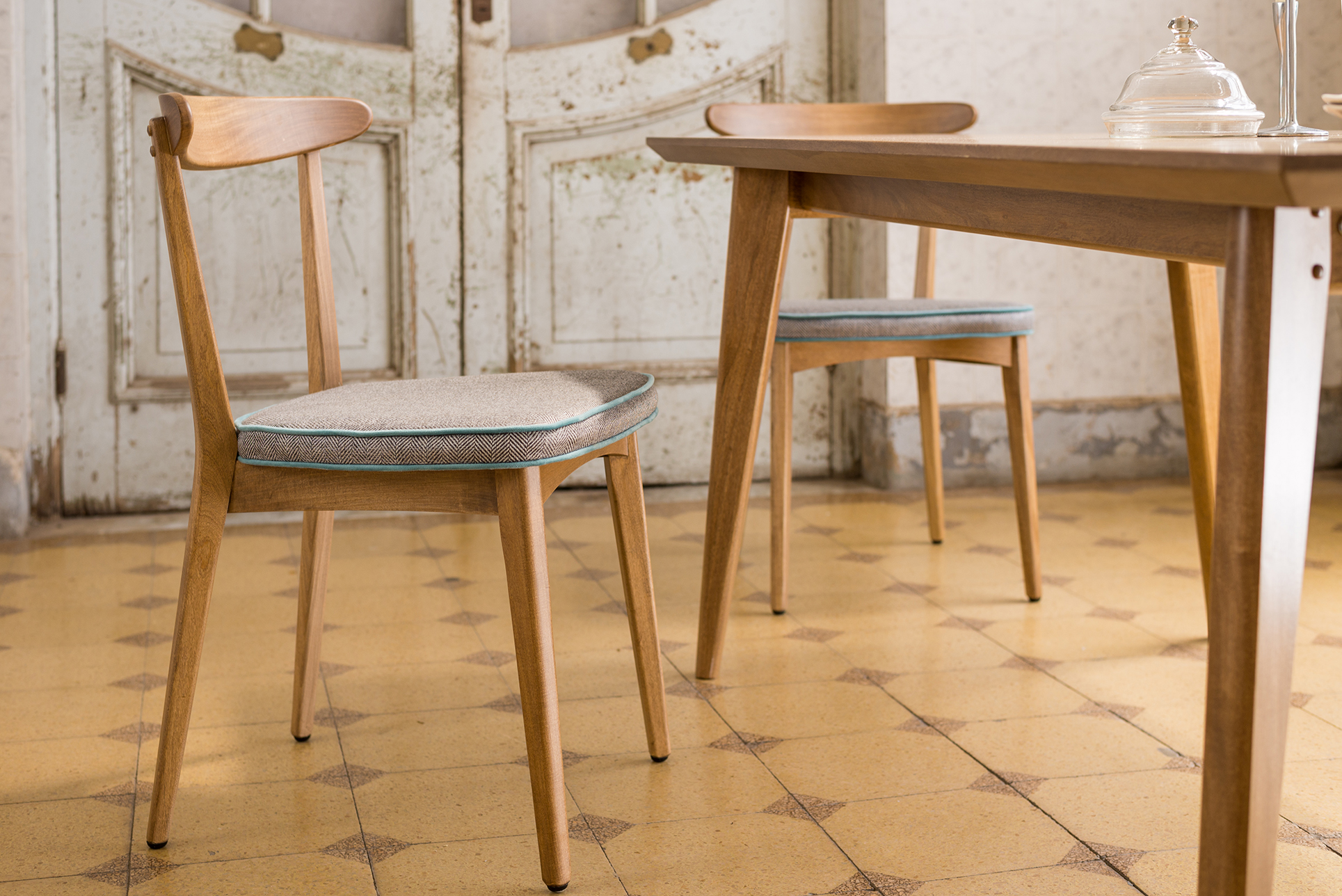 JUEGO DE COMEDOR 15 (MESA 160 CM + 6 SILLA MOSS): imagen 3