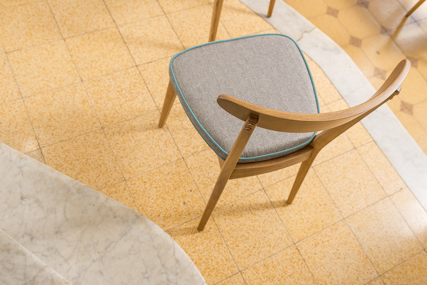 JUEGO DE COMEDOR 15 (MESA 160 CM + 6 SILLA MOSS): imagen 5